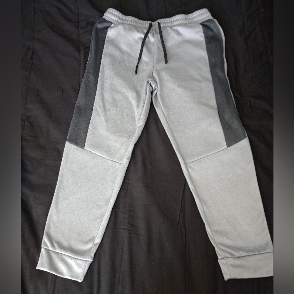Jogging pants